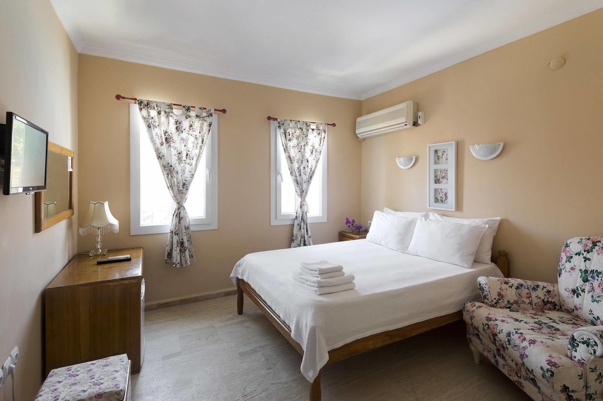 Istanbul Hotel Bodrum ทูร์คบูคู ภายนอก รูปภาพ