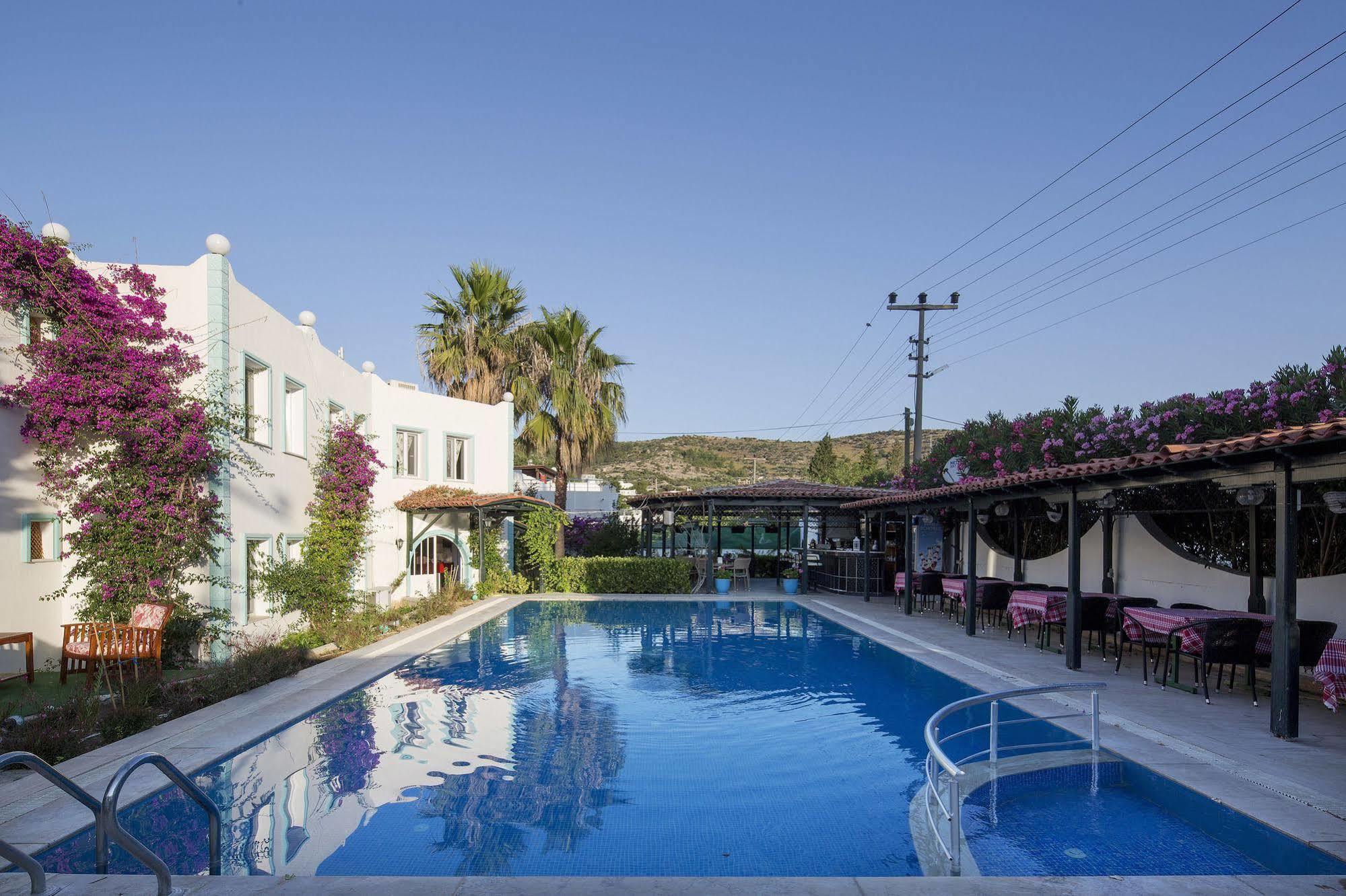 Istanbul Hotel Bodrum ทูร์คบูคู ภายนอก รูปภาพ