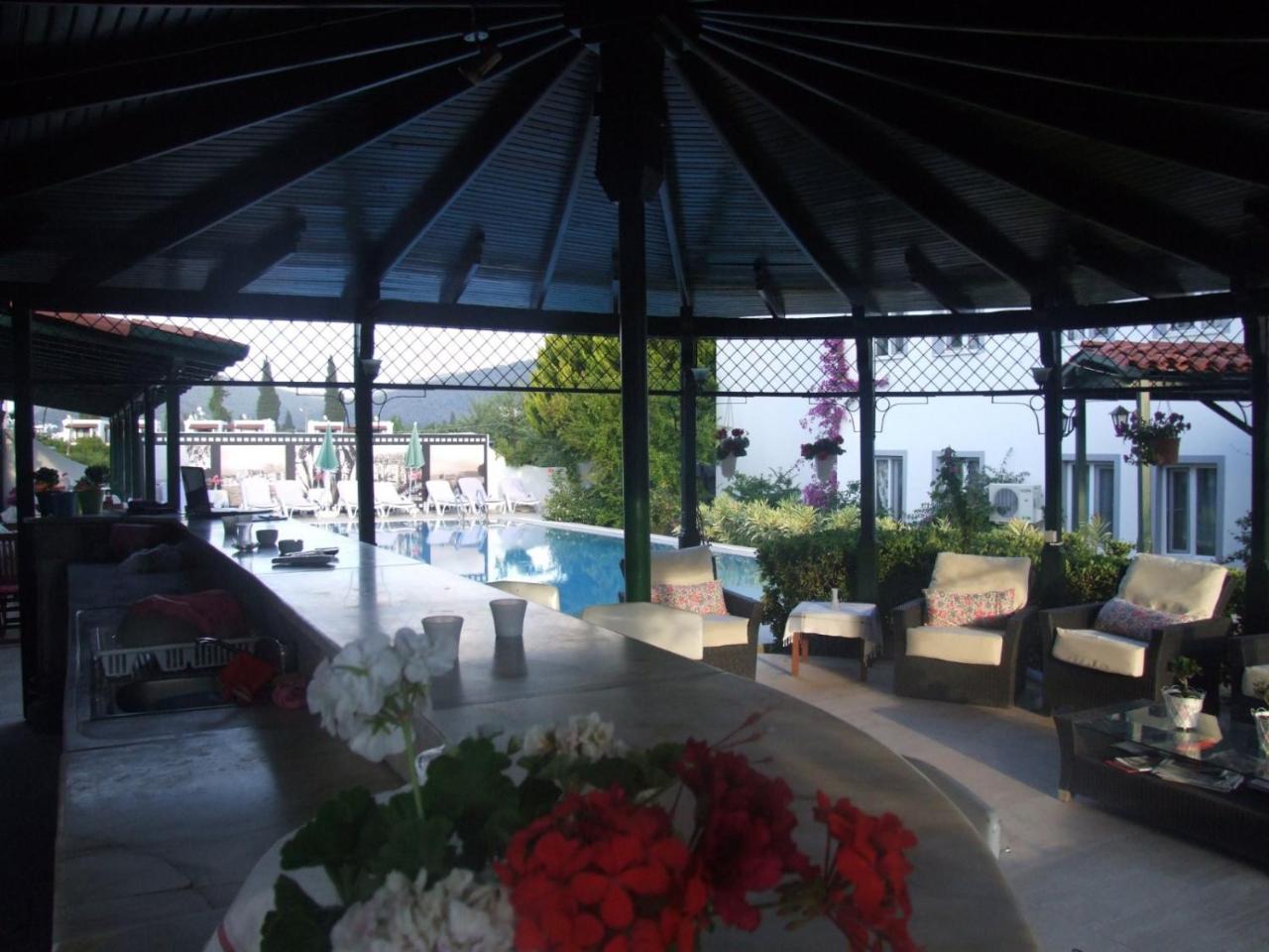 Istanbul Hotel Bodrum ทูร์คบูคู ภายนอก รูปภาพ